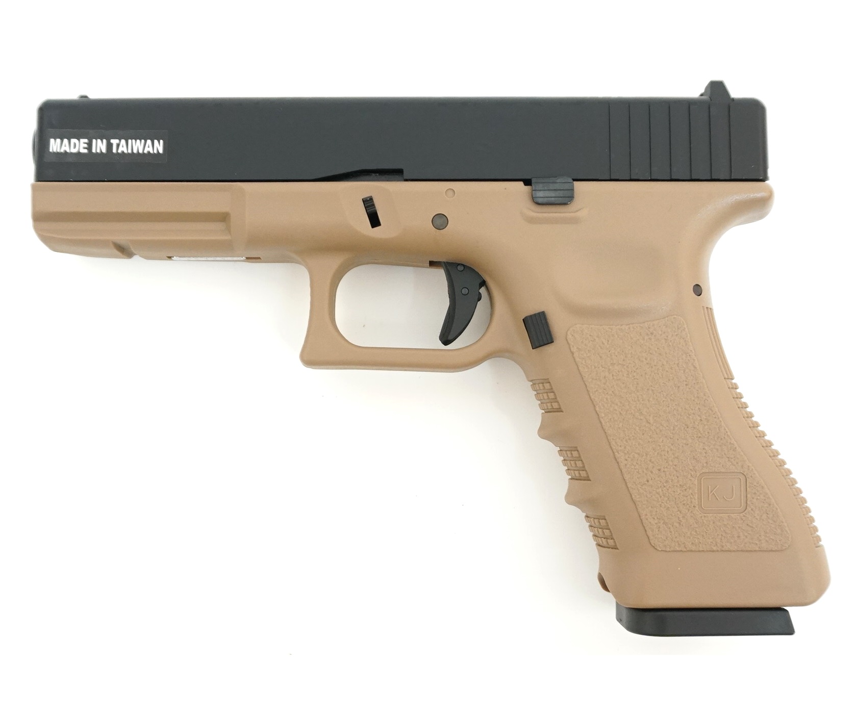 Пистолет страйкбольный KJW Glock 17 бежевый, KP-17.CO2-TAN